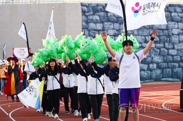 [크기변환]9-5. 제72회 경기도체육대회 2026 광주에 출전한 용인특례시 선수단의 모습.jpg