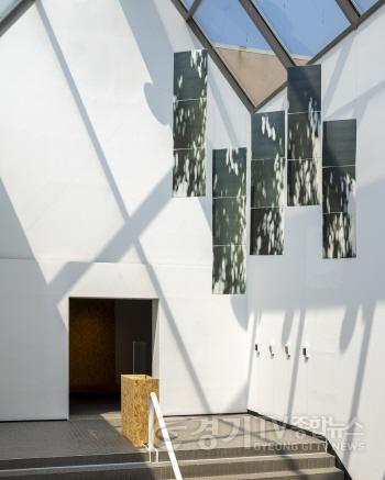 [크기변환](사진자료1) 2024 경기도자비엔날레 국제공모전 전시전경.jpg