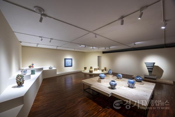 [크기변환](사진자료2) 2024 경기도자비엔날레 국제공모전 전시전경.jpg