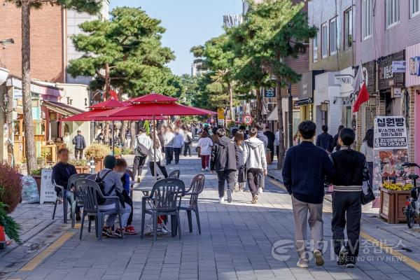 [크기변환]1-1. [수원시가 합니다-3] 지역상권 구성원 모두가 잘 사는, ‘지역상권 보호도시’ 조성한다.JPG