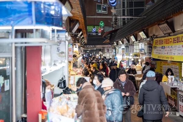 [크기변환]1-3. [수원시가 합니다-3] 지역상권 구성원 모두가 잘 사는, ‘지역상권 보호도시’ 조성한다.jpg