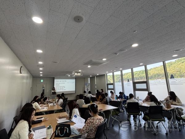 [크기변환]260422_경기도교육청남부유아체험교육원__상반기_유아_교사_마음성장_연수_실시(사진3).jpg