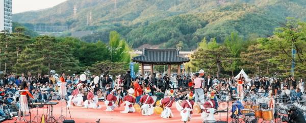 [크기변환]광주시, 제29회 광주왕실도자페스티벌 개막…곤지암도자공원서 12일간 개최 (3).jpg