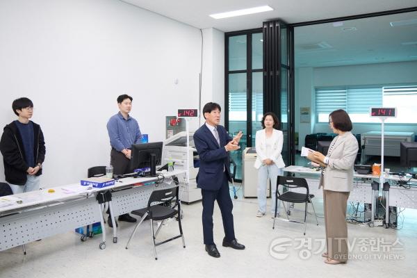 [크기변환]01-여주시 고유가 피해지원금 지급 첫날 현장 점검(1).jpg
