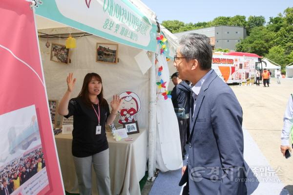 [크기변환]2 박종근 이천시장 권한대행 제40회 이천도자기축제 현장 안전점검 실시2.jpg