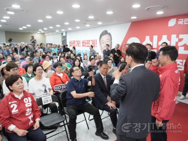 [크기변환]5호 보도자료 사진 - 신상진 성남시장 후보 선거사무소 개소식 5.jpg