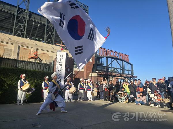 [크기변환]1 이천통신사, 美 서부 전역에 한국의 흥 심었다 2.jpg