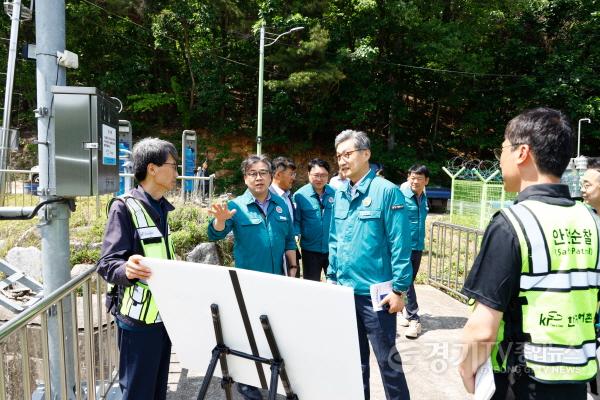 [크기변환]1 이천시 인명피해 우려지역 현장 점검 1.jpg
