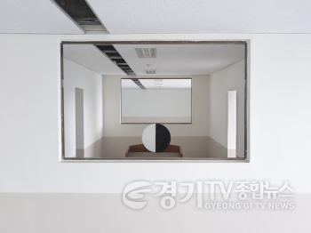 [크기변환]전솔지, 공간의 규칙, 종이에 피그먼트 프린트, 45×60, 2025.jpg