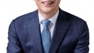 [크기변환]보도자료용 프로필사진.jpg