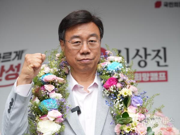 [크기변환]당선 사진2.jpg