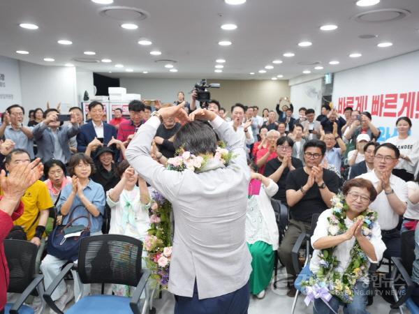 [크기변환]당선 사진1.jpg