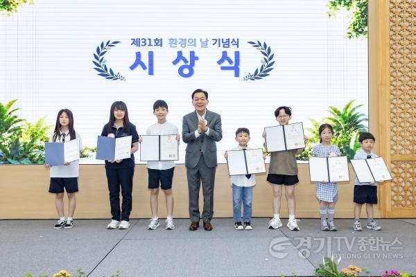 [크기변환]사진2)이재준 수원특례시장, “기후행동, 우리 모두 실천하면 세상 바꿀 수 있어”.jpg