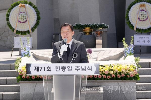 [크기변환]1-2. 이재준 수원특례시장, “최고의 보훈은 국가유공자와 그 가족이 사회에서 존경받으며 명예롭게 살아가는 환경을 만드는 것”.jpg