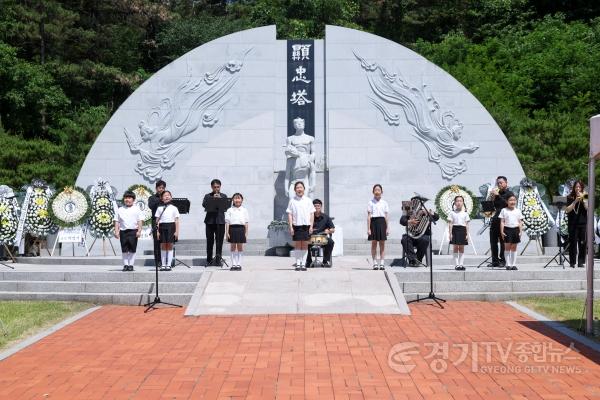 [크기변환]1 이천시 제71회 현충일 추념식 거행 4.jpg