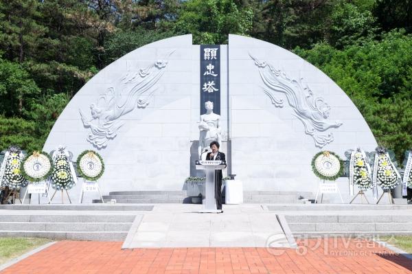[크기변환]1 이천시 제71회 현충일 추념식 거행 1.jpg