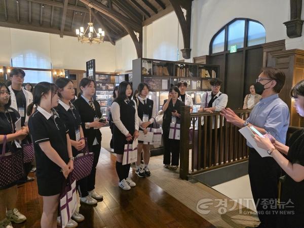 [크기변환]260615_경기도교육청국제교육원__윤동주_문학으로_잇는_한국-일본_청소년_국제교류_운영(경기도교육청국제교육원)(사진2).jpg
