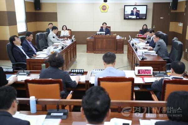 [크기변환](사진)인천시의회 교육위, 제310회 정례회서 안건 50건 심사·청취.jpg
