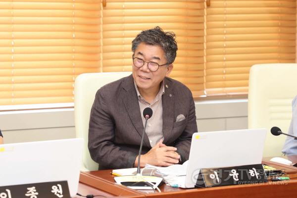 [크기변환]사진8) 20250723 제257회 평택시의회 제1차 정례회 제2차 복지환경위원회에서 논의하는 모습.jpg