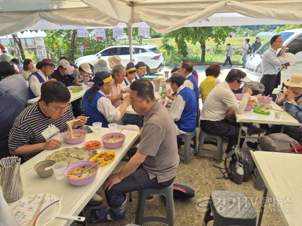 [크기변환]04-3 밀축제 다회용기 사용.jpg
