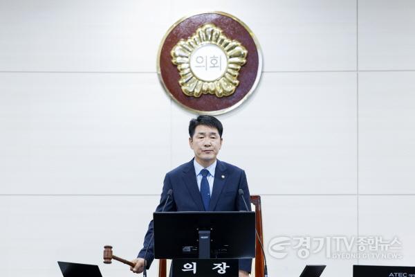[크기변환]배정수의장본회의진행1.jpg