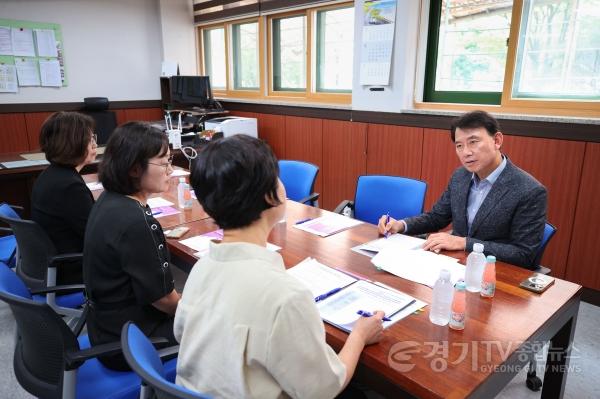 [크기변환](0622)[남양주시 인수위]최현덕 남양주시장 당선인, 경은학교 방문…“장애 학생 통학 안전 챙기겠다”(사진1).jpg