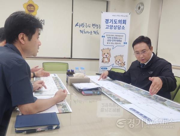 [크기변환]260626_변재석_의원__원흥도래울로_자전거도로_재포장공사_추진상황_점검.jpg
