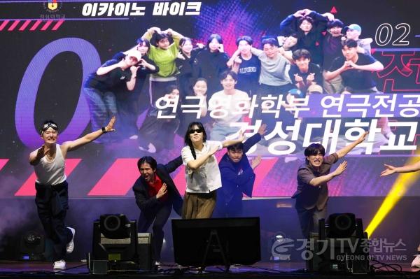[크기변환]7-4. 27일 용인포은아트홀 야외광장에서 열린 ‘제철 예술광장 6월 연극놀이터’가 성황리에 마무리됐다.jpg
