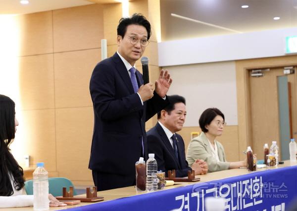 [크기변환]0630_(사진2)안민석_안양_경청투어.jpg