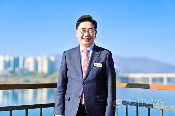 [크기변환]1 전진선 양평군수.jpg