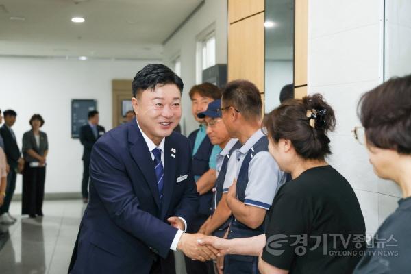 [크기변환]공무직 공무원 만남.jpg