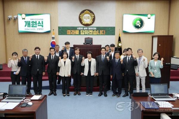 [크기변환]2ba9ae20d862fb375482d404d5c1ce8668261cb0b4c38b72de570b8c1149edbe.jpg