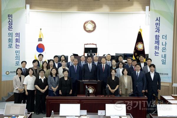 [크기변환]단체사진.jpg