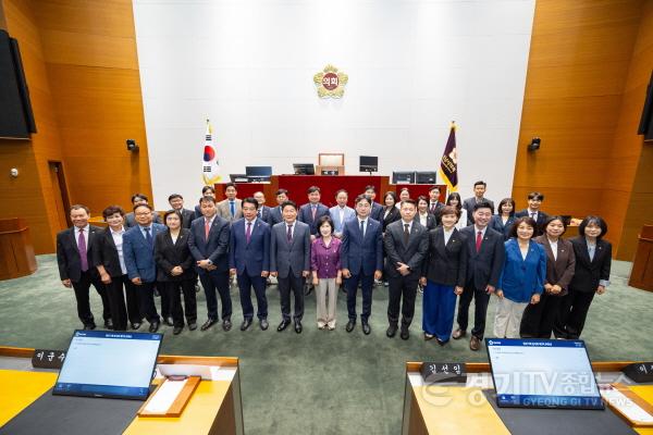 [크기변환]단체사진.jpeg