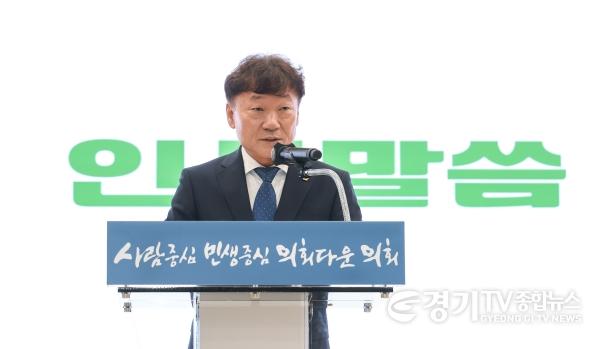 [크기변환]260713 제12대 경기도의회 의장단, 사무처 직원들과 상견례 대한민국 최고의 의회 만들자 다짐 (3).jpg