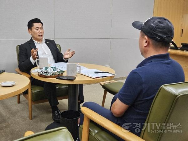 [크기변환]260713_김지호_의원__북부분원에서_주민간담회_개최_'지역현안_청취_및_의정활동_방향_밝혀'_(2).jpg