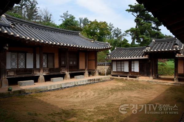 [크기변환]1-6. 정시영 고택 사랑채 전경.jpg