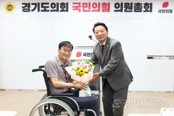 [크기변환]경기도의회 국민의힘, 농정해양위원장에 재선 서광범 의원 만장일치 추대1.jpg
