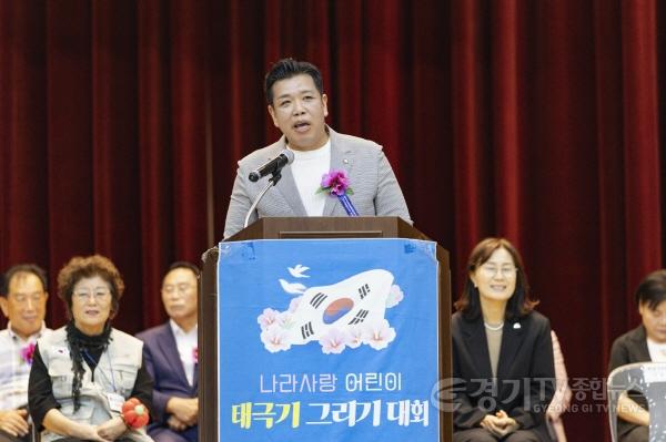 [크기변환]1.이계철의장 축사모습1.jpg