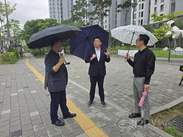 [크기변환]26.7.21 홍은철의원(승강장).jpg