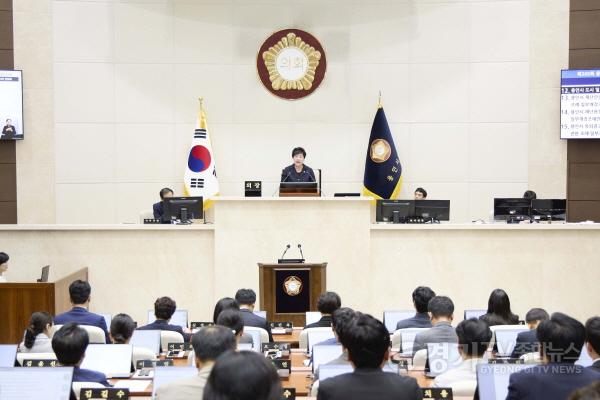 [크기변환]20260724 용인특례시의회, 제305회 임시회 폐회(1).jpg