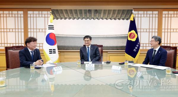 [크기변환]260724 전국 아우르는 남종섭 의장, 지방의회법 제정 위해 호남권까지 연대 보폭 넓혀 (2).jpg