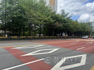 [크기변환]3-1. 용인특례시 기흥구는 동백초등학교 어린이보호구역 안전 펜스를 교체했다.jpg