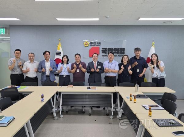 [크기변환]260731_이오수_의원__광교_이의8_초·중등_복합학교_건립_이견_조정...“학생_안전·적기_개교가_최우선”.jpg
