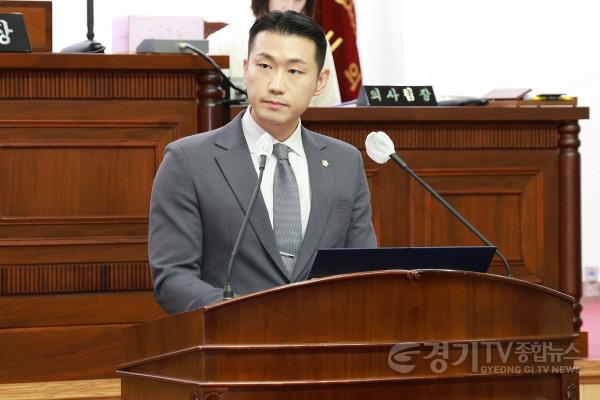 [크기변환]20260731 [사진2] 군포시의회 박상현 의원, 물놀이터 사고 시정질문... “한대희 군포시장의 불출석 통보에 깊은 유감”.jpg