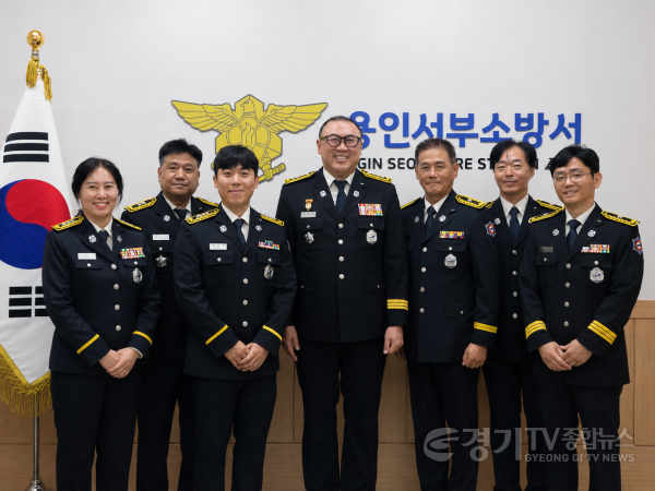 [크기변환]천미경,강건구,최성진,서장 오은석,최윤종, 김형욱,유찬우.png