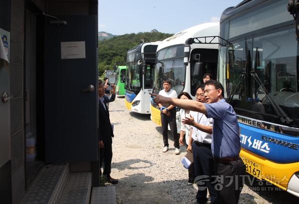 [크기변환](0804)[홍보담당관]쾌적한 생활환경과 촘촘한 복지 살핀다… 남양주시, 별내동 ‘현장시장실’ 운영(사진5).jpg