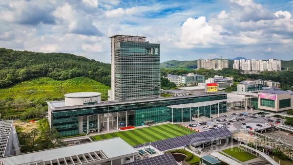[크기변환]3. 용인특례시청.jpg