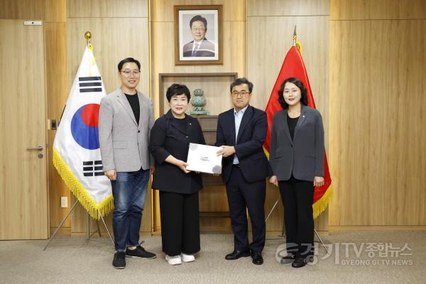 [크기변환][사진4]20260804 용인특례시의회, 베트남 대표 ICT 기업 FPT 방문(1)-주다낭 대한민국 총영사관.jpg