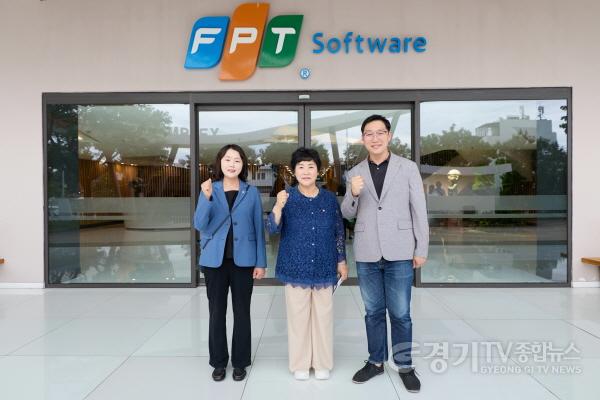 [크기변환][사진3]20260806 용인특례시의회, 베트남 대표 ICT 기업 FPT 방문(3)-FPT 소프트웨어 컴플렉스.jpg